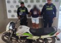 Capturada mujer por receptación y recuperada motocicleta en Soledad 2000
