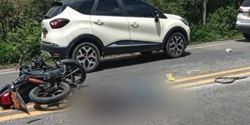 Muere una persona y una mujer resulta herida en accidente de tránsito en moto en la vía a Baranoa