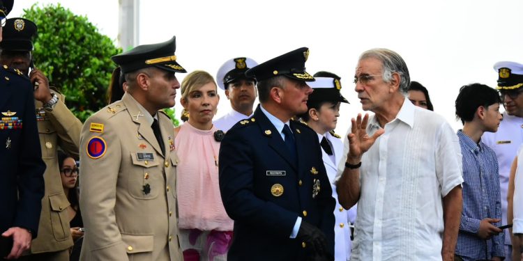 En el Día de la Independencia, gobernador Eduardo Verano ratifica su respaldo a la Fuerza Pública