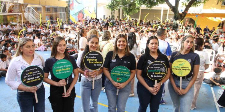 ‘Corta la Red’: la estrategia de la Alcaldía para promover la sana convivencia escolar y frenar la desinformación