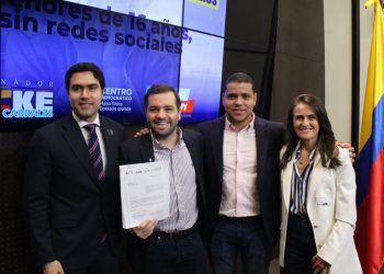 Radican proyecto de ley para prohibir el uso de redes sociales a menores de 16 años
