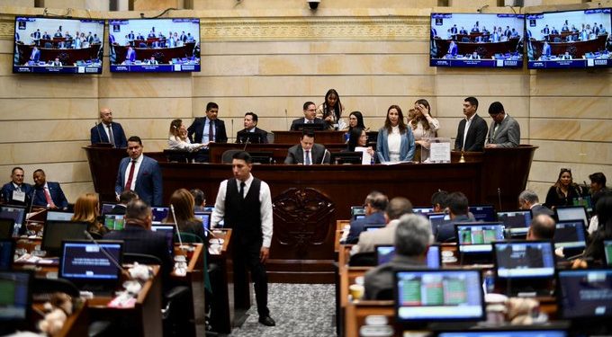 Senado escucha a los 10 aspirantes a la Contraloría en jornada de audiencias públicas