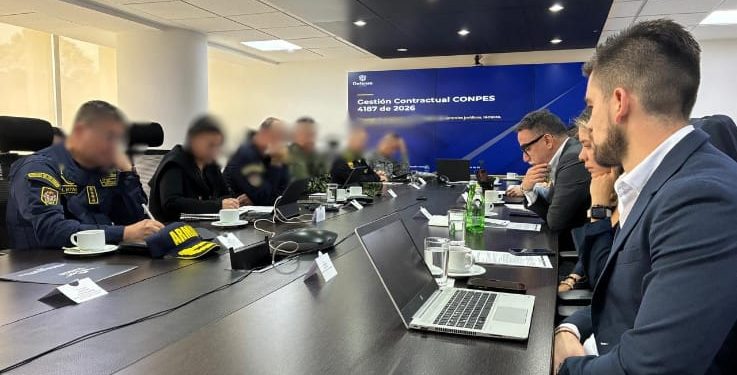 Procuraduría vigila planes de contratación de Mindefensa por 13 billones de pesos