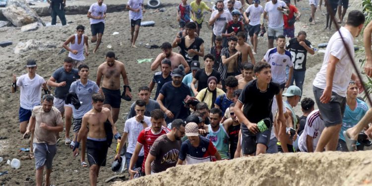 Tragedia migratoria en Ceuta: asciende a 15 el número de fallecidos tras intento de ingreso desde Marruecos