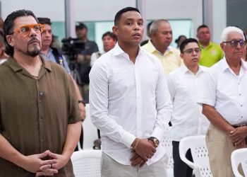 Luis Muriel fue condecorado con la Orden de Barlovento por la Asamblea del Atlántico