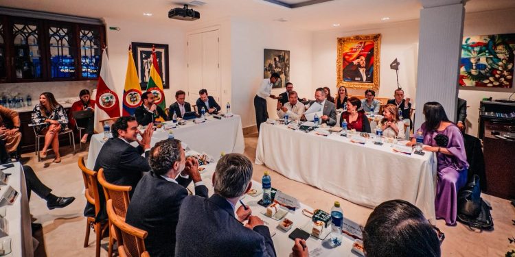 De la Espriella fija nuevas reglas para la contratación pública: exige procesos transparentes y alineados con las prioridades del Gobierno