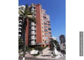 Fueron cerca de 12 hombres armados los que irrumpieron en edificio y saquearon cuatro apartamentos al norte de Barranquilla
