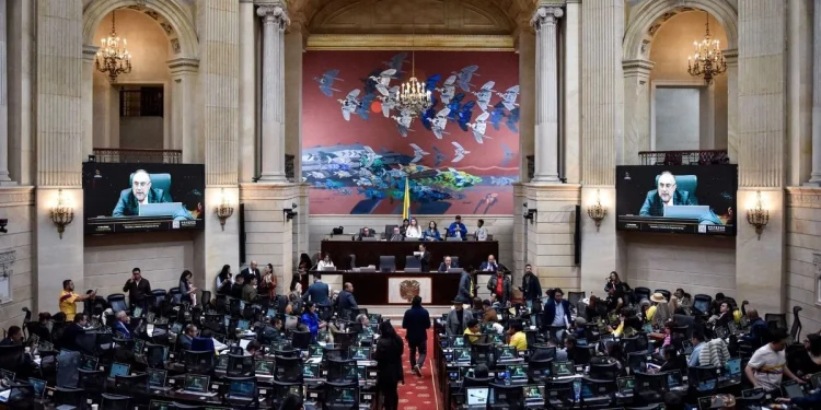 Centro Democrático pisa fuerte en el Congreso: así quedaron sus fichas claves en las mesas directivas de Senado y Cámara