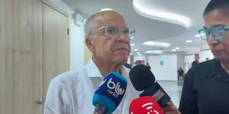 Exministro Alfonso Gómez Méndez pide al nuevo gobierno cambiar la relación con el Congreso y alejarse de prácticas clientelistas