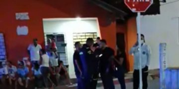 Sicarios asesinan a un barbero de 20 años en Carrizal: lo atacaron cuando compartía con amigos