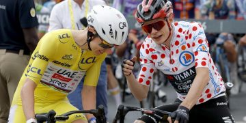 Pogacar conserva el liderato del Tour de Francia tras la etapa más rápida de la historia