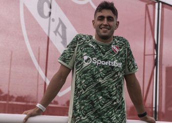 Santiago Mele fue presentado como nuevo arquero de Independiente