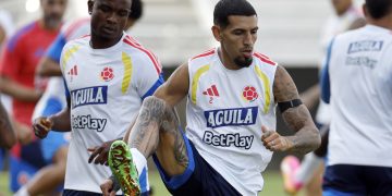 El invicto de Lorenzo se cita con el pasado: Colombia busca los octavos ante la Ghana de Queiroz