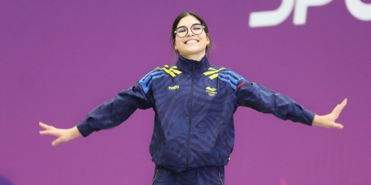 Nicole Castellanos conquista el oro para Colombia en gimnasia de trampolín
