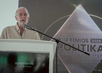 Gobernador del Atlántico destacó liderazgo y resiliencia de Monómeros en entrega del Premio Politika