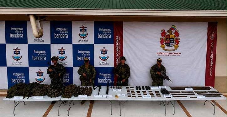Ejército ubicó un campamento y neutralizó dos depósitos ilegales con abundante material de guerra en Guaviare
