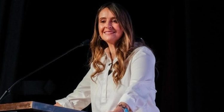 Paloma Valencia confirma que no fue invitada a la posesión de De La Espriella