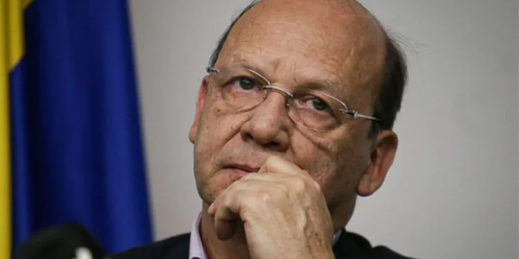 ¡Bomba fiscal a horas del traspaso! Renuncia el ministro de Hacienda Germán Ávila: “Salimos con el alma tranquila”