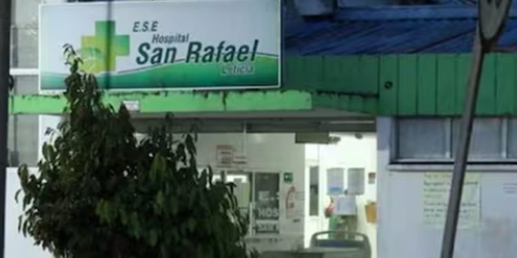 Reactivan millonario contrato para comprar 11 ambulancias en los últimos días del Gobierno Petro