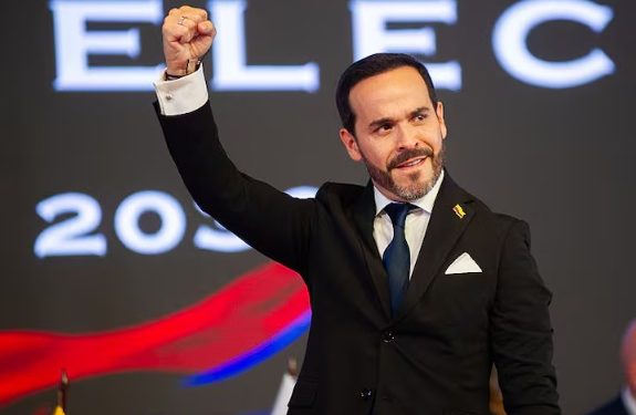 Confirmados los presentadores de la posesión de Abelardo De La Espriella: la elección sorprendió y dejó por fuera a RCN