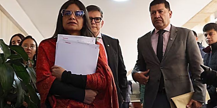 Abogado Wilson Ruiz presenta tutela para pedir el reintegro de Angie Rodríguez tras su salida del Gobierno